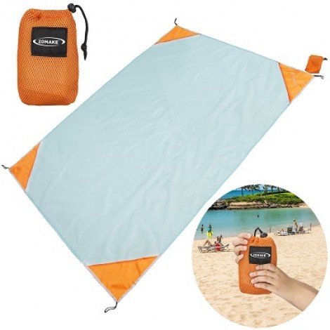 5. ZOMAKE Beach Blanket