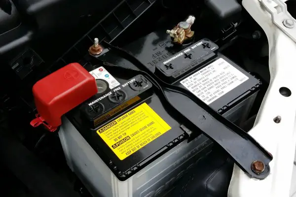 An in depth guide to the best truck batteries available in 2018.