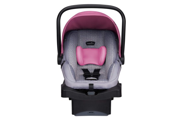 An in-depth review of the Evenflo Litemax 35 car seat. 