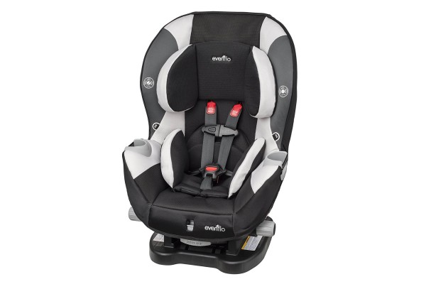 An in-depth review of the EvenFlo Triumph LX car seat. 