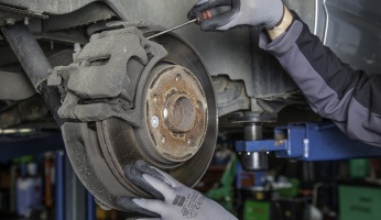 an in depth guide to how long brake pads last and how to extend the life of them